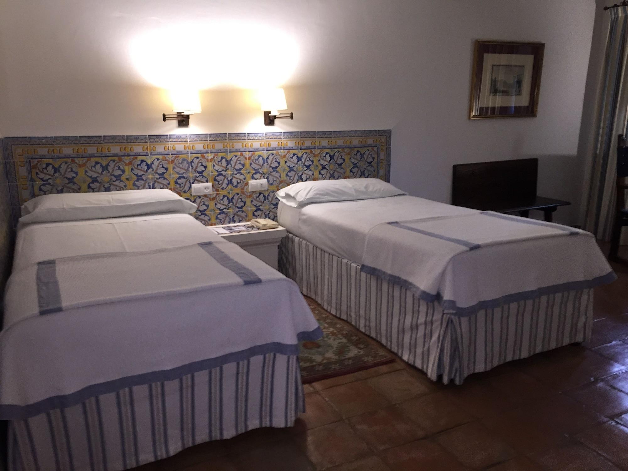 Parador De Almagro Exterior foto